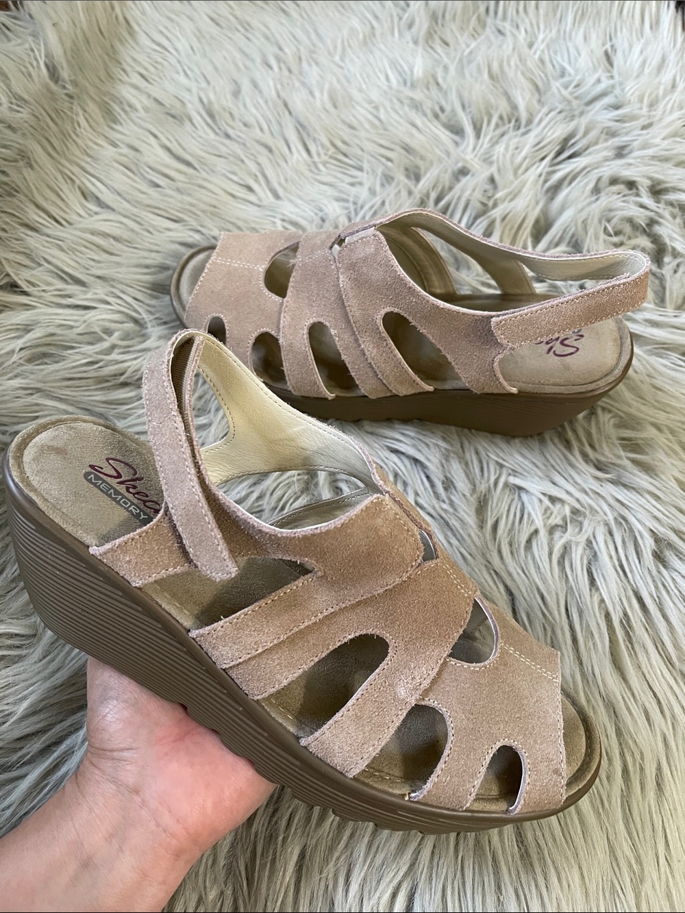 Skechers tan Suede Sandals